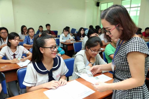 Đây là những quy định bắt buộc đối với cán bộ coi thi phải tuân thủ