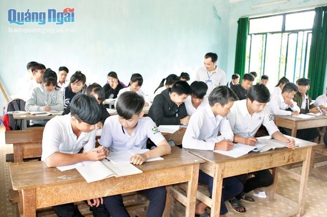 Học sinh chỉ thích những giám thị dễ tính, xuề xòa vào gác kiểm tra ảnh 2