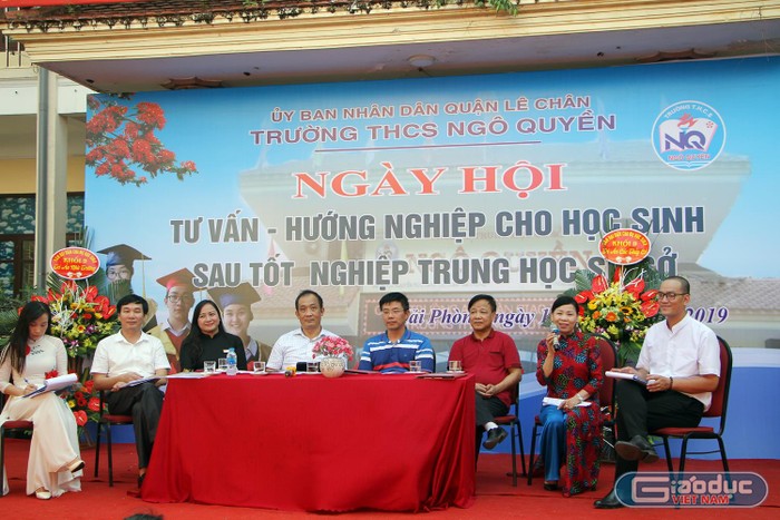 "Hoa Trạng nguyên" nở rộ tại Trường Trung học cơ sở Ngô Quyền ảnh 2