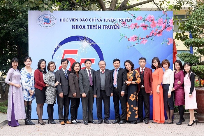 Khoa Tuyên truyền, điểm đến của nhiều học sinh và phụ huynhNội dung