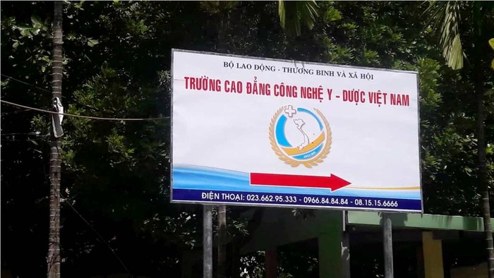 Cao đẳng công nghệ Y- Dược Việt Nam có cái gì đâu mà chiêu sinh rầm rộ?