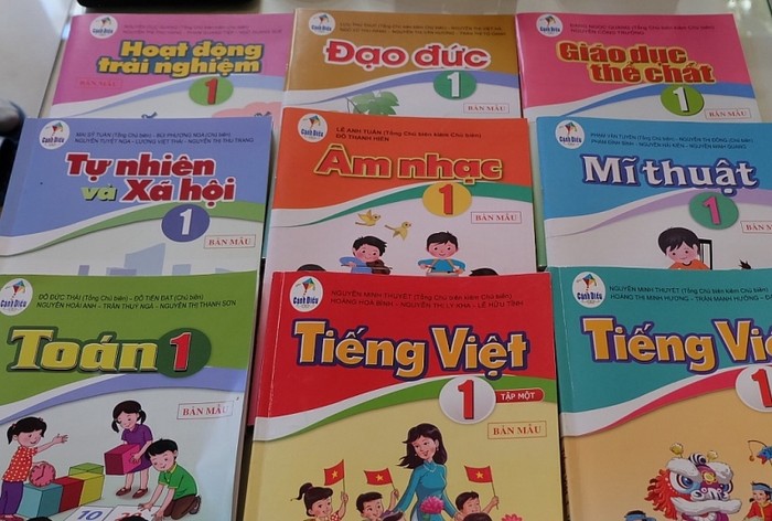 Thời gian nghỉ học kéo dài thế này thay sách thế nào đây? ảnh 3