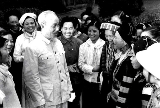 Tấm lòng của Bác Hồ với phụ nữ Việt Nam