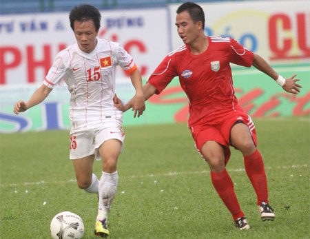 Để U22 Việt Nam tham dự V-League 2013 không hẳn là phương án hay của VPF.