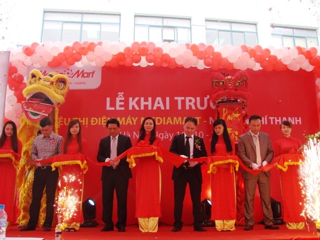 Lễ cắt băng khai trương siêu thị Media Mart 18 Nguyễn Chí Thanh.