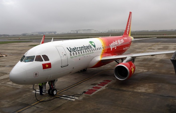 Hình ảnh về chiếc máy bay Airbus A320 đầu tiên được Airbus giao cho VietJet Air.