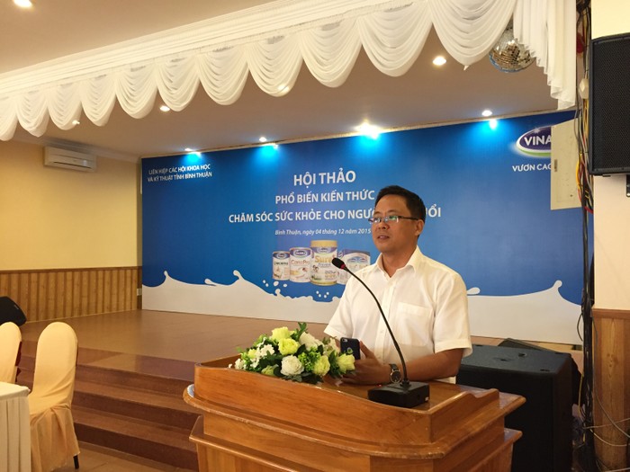 Ông Nguyễn Ngọc Thành, Giám đốc Kinh doanh Miền Trung 2 phát biểu tại hội thảo ở Bình Thuận.