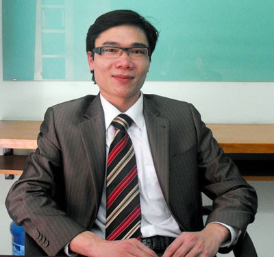 Giáo sư - Tiến sĩ Nguyễn Đức Khương hiện là Giáo sư tài chính, Phó giám đốc phụ trách nghiên cứu, Trưởng khoa Kinh tế - ảnh nguồn Nhân dân