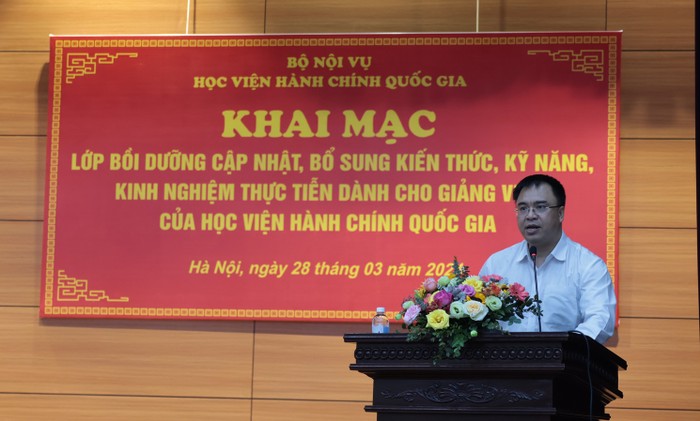 Phó Giáo sư, Tiến sĩ Nguyễn Quốc Sửu - Phó Giám đốc Học viện Hành chính Quốc gia. Ảnh: Website Học viện Hành chính Quốc gia. 2D3A7996.jpg