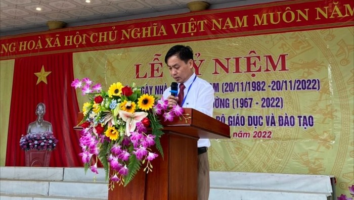 thầy Hường.jpg