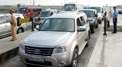 Nếu không giảm phí, hình ảnh phương tiện xếp hàng dài chờ qua trạm thu phí khó lặp lại ở tuyến đường cao tốc.