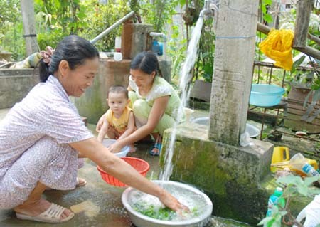 Nuoc ngam ngoai thanh TPHCM nhiem ban nang