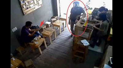 Clip: Ngang nhiên cướp Ipad trong quán cà phê ở Sài Gòn ảnh 1