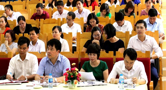 Cán bộ quản lý, giáo viên khối phòng giáo dục và đào tạo trên địa bàn tỉnh tham gia tập huấn nghiệp vụ công tác giáo dục (Báo Lạng Sơn).