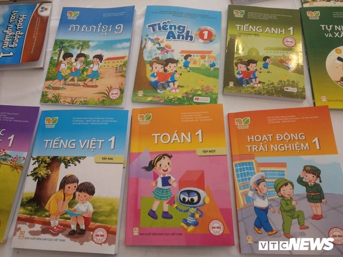 Giáo viên vẫn muốn được dạy thử hoặc được dự chính tác giả biên soạn sách dạy trước khi chọn (VTVNeWS)