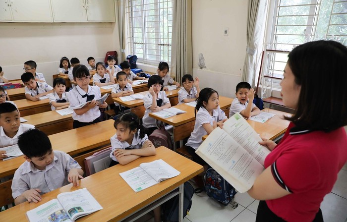 Hiệu trưởng có yếu năng lực nhưng vẫn có những giáo viên dạy giỏi chuyên môn và tận tâm với trò (Ảnh minh họa: Báo Đà Nẵng)