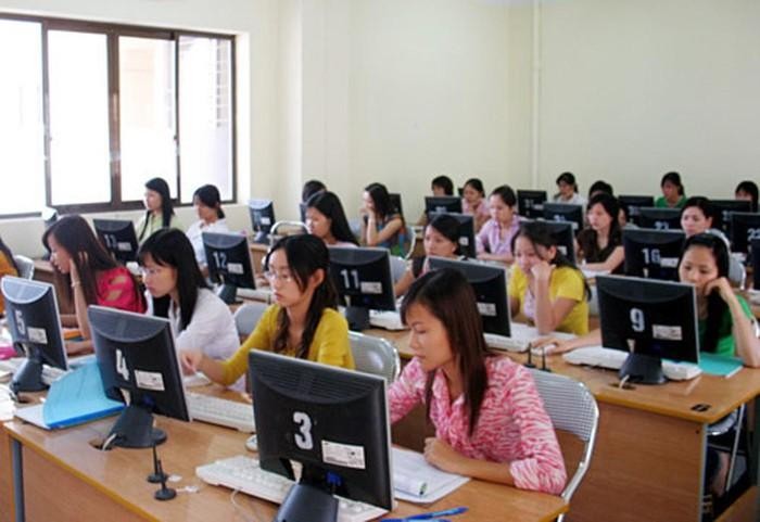 Nhiều giáo viên trẻ bậc trung học phổ thông ở Thành phố Hồ Chí Minh sẽ không đủ điều kiện dự thi thăng hạng theo thông tư mới. (Ảnh minh họa trên Baochinhphu.vn)