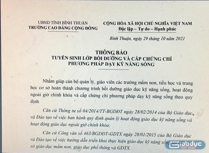 Lớp bồi dưỡng phương pháp dạy kỹ năng sống có mức học phí 3.500.000đồng/học viên (chụp từ văn bản)