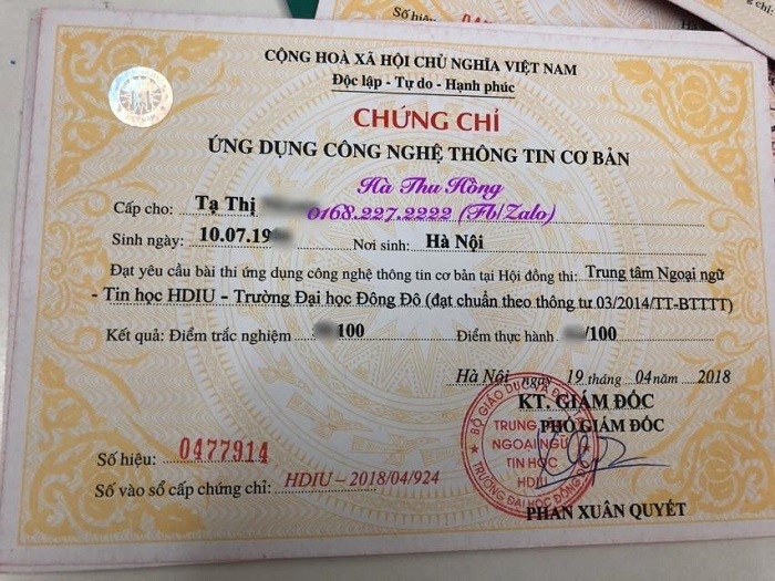 Sự tồn tại của những loại chứng chỉ 3 không ảnh hưởng không nhỏ đến tính công bằng, minh bạch của nền giáo dục Việt Nam (Ảnh: Vũ Ninh)