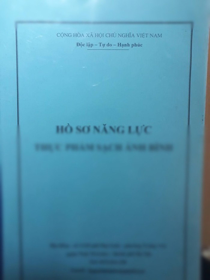 Việc kiểm soát bữa ăn học đường thông qua hồ sơ năng lực và hợp đồng mua bán vẫn có kẽ hở cho những kẻ lách luật (Ảnh:V.N)