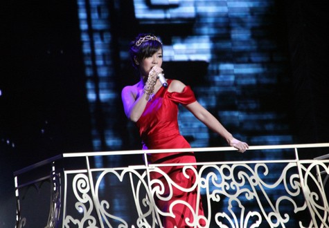 Hồng Nhung biểu diễn rất thành công tại 'Mùa đông Concert'.