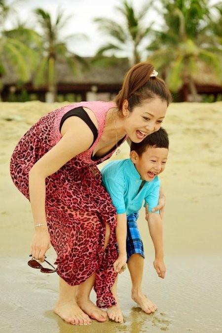 Mẹ con Jennifer Phạm - Bảo Nam