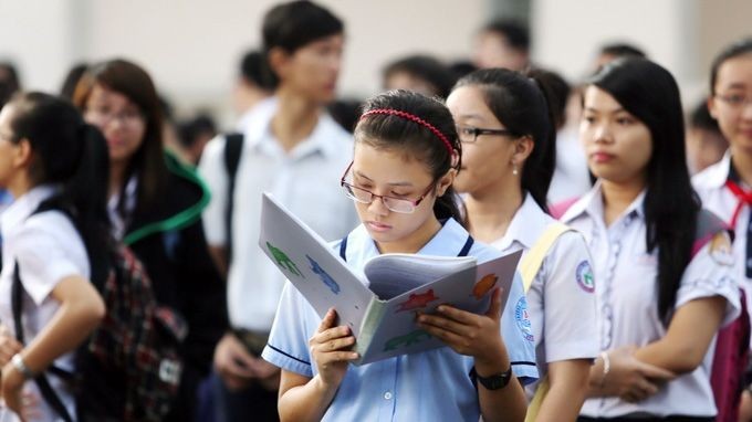 Phụ huynh băn khoăn với kế hoạch thi vào lớp 10 ở Hà Nội từ năm 2019  ảnh 1