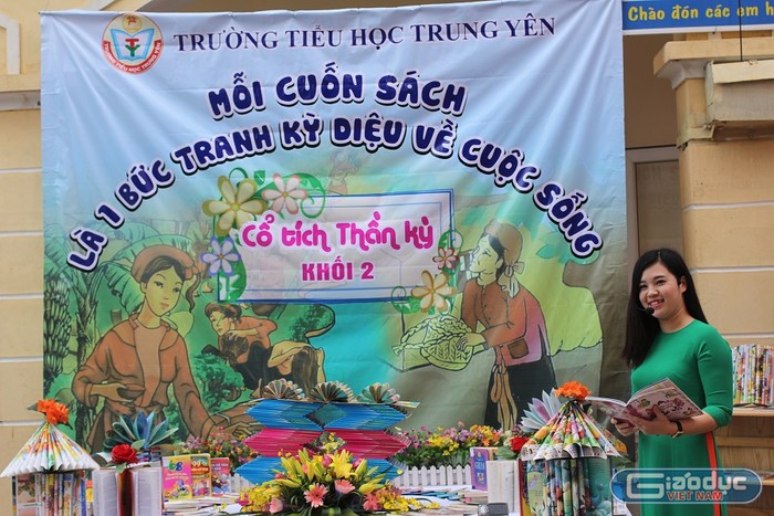 Ngày 20/4, trường Tiểu học Trung Yên (Trung Hòa, Cầu Giấy, Hà Nội) tổ chức ngày hội đọc sách với nhiều hoạt động phong phú, đa dạng, tạo hứng thú cho học sinh.