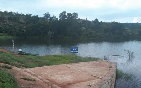 Hồ thôn 1, nơi xảy ra tai nạn làm 4 học sinh tử vong do đuối nước. (Ảnh: VOV)