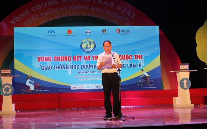 Ông Nguyễn Trọng Thái - Chánh văn phòng Ủy ban An toàn giao thông Quốc gia chia sẻ tại vòng chung kết và trao giải cuộc thi Giao thông học đường năm 2018. (Ảnh: Thùy Linh)