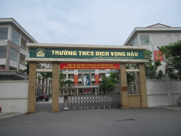 Nhiều trường trên địa bàn Hà Nội đã tự ý đặt ra những khoản thu trái với quy định, gây bức xúc trong phụ huynh học sinh. (Ảnh minh họa)