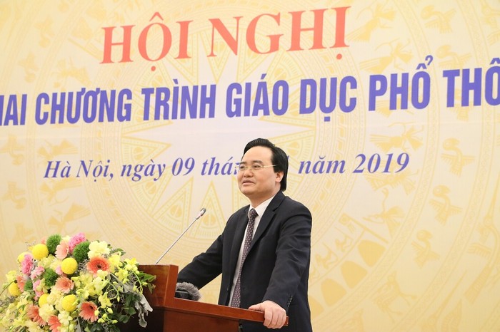 Ngày 9/1/2019, Bộ Giáo dục và Đào tạo tổ chức hội nghị trực tuyến triển khai chương trình giáo dục phổ thông mới. Bộ trưởng Phùng Xuân Nhạ chủ trì hội nghị. (Ảnh: Đình Tuệ)