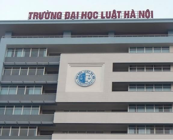 Năm 2019, Trường Đại học Luật Hà Nội tuyển sinh 2.215 chỉ tiêu hệ đại học chính quy bằng 2 phương thức tuyển sinh.(Ảnh: Nguồn Báo Giao thông)