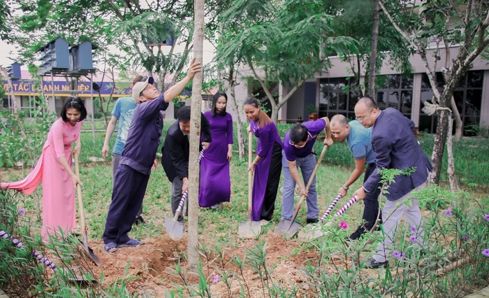 &quot;20/11 không nhận hoa&quot; là tuyên bố được nhấn mạnh và thống nhất từ Hiệu trưởng trường Đại học Phú Xuân, đến toàn thể giáo viên và sinh viên nhà trường. (Ảnh nhà trường cung cấp)