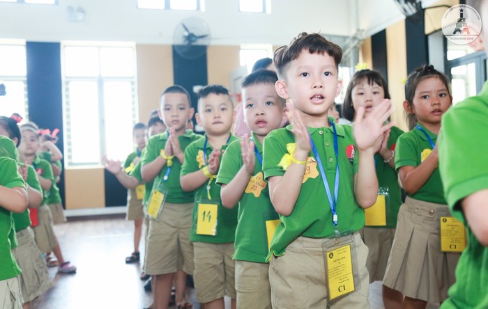 ảnh minh họa: trường Marie Curie, Hà Nội