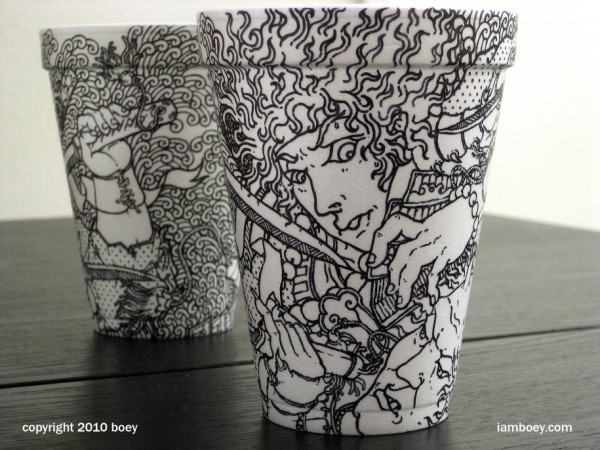 Đặc biệt hơn cả, bộ cốc giấy có hình samurai với những đường nét vô cùng phức tạp được anh bán với giá lên tới 1.250 USD.