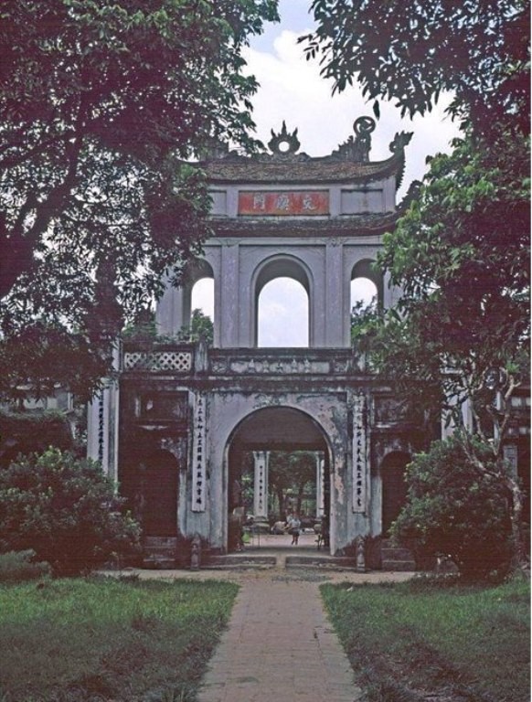 Văn Miếu.