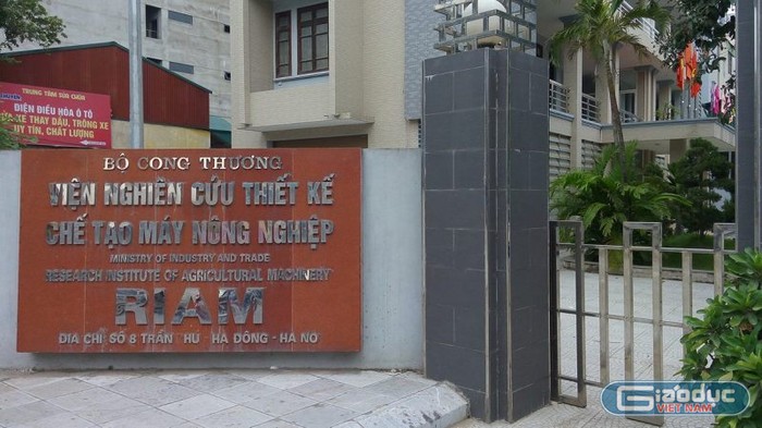 Hai năm trở lại đây, Viện trưởng Viện nghiên cứu thiết kế chế tạo máy nông nghiệp - Bộ Công thương (Viện RIAM) liên tục bị tố cáo nhiều sai phạm nhưng không hề bị xử lý. Ảnh Trinh Phúc.