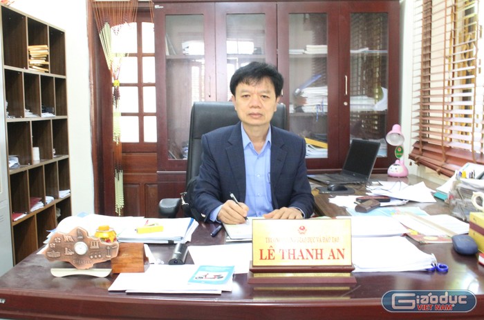 Thầy Lê Thanh An – Trưởng phòng Giáo dục và Đào tạo huyện Con Cuông. Ảnh: Trung Dũng