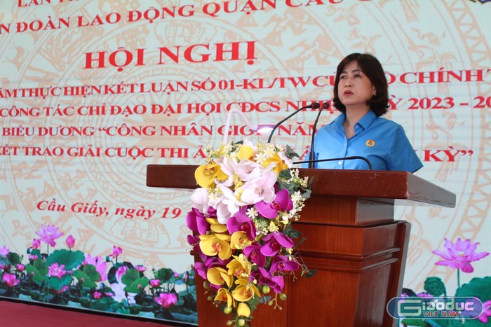 Bà Nguyễn Thị Thu Hà - Chủ tịch Liên đoàn Lao động quận Cầu Giấy. Ảnh: Trung Dũng