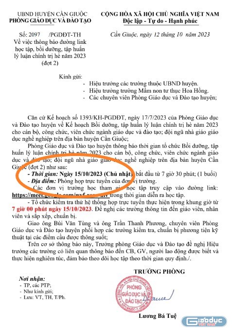 Lịch bồi dưỡng, tập huấn lý luận chính trị hè năm 2023 (đợt 2) do Phòng Giáo dục và Đào tạo huyện Cần Giuộc ban hành có ngày diễn ra vào Chủ nhật (15/10) sau khi năm học mới đã diễn ra hơn 1 tháng. Ảnh: Giáo viên cung cấp