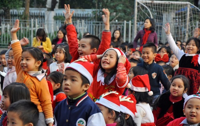 Hào hứng tham gia trò chơi hỏi đáp về ngày lễ Giáng sinh...