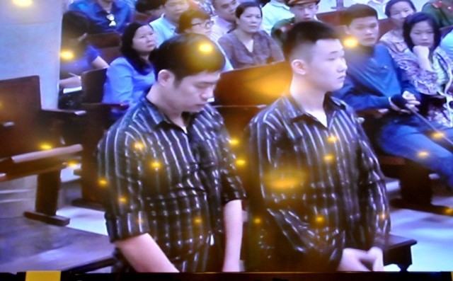 Đúng 9h sáng nay (14/4), hai bị cáo Tường Và Khánh được đưa về TAND TP. Hà Nội để xét xử.