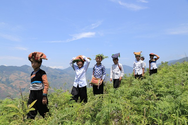 Học sinh tiểu học, trung học cơ sở trường công lập không phải nộp học phí sẽ tăng ngân sách nhà nước (ảnh nguồn VTV).