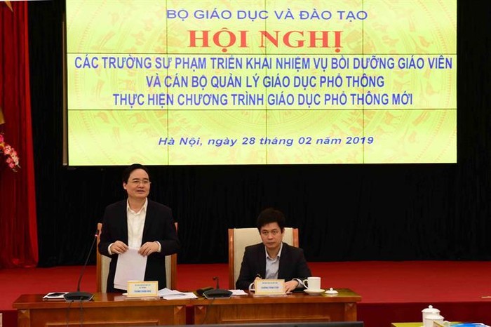 Bộ trưởng Phùng Xuân Nhạ phát biểu tại Hội nghị (ảnh nguồn cổng thông tin Bộ Giáo dục và Đào tạo).