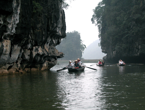 Thăm thẳm đường vào Tam Cốc_ Ninh Bình