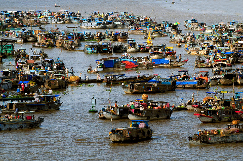 Chợ nổi Cái Răng (Cần Thơ).