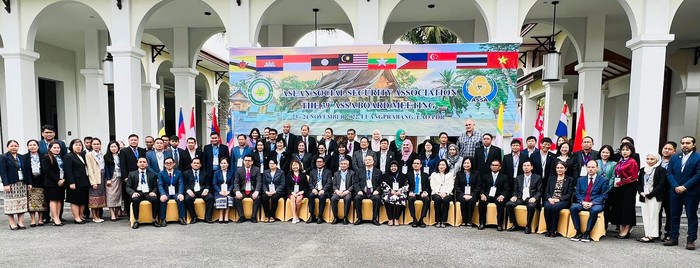 Các đoàn đại biểu tham dự Hội nghị Ban Chấp hành Hiệp hội An sinh xã hội ASEAN