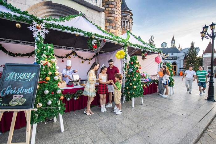 Hội chợ Giáng sinh Marche de Noel tại VinWonders Nha Trang.