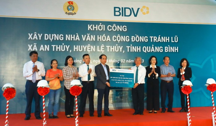 Xây dựng Nhà văn hóa cộng đồng tránh lũ là chương trình vì cộng đồng được BIDV quan tâm đầu tư thực hiện.